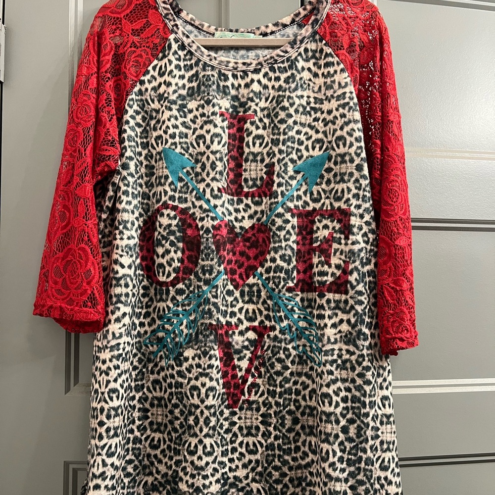 Southern Grace Leopard Print Top